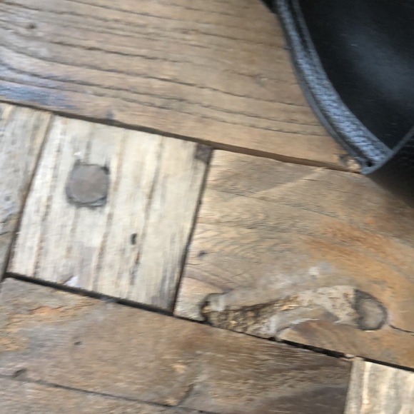 Vaneli Chimba Black Leather Sandals - Picture 7 of 10